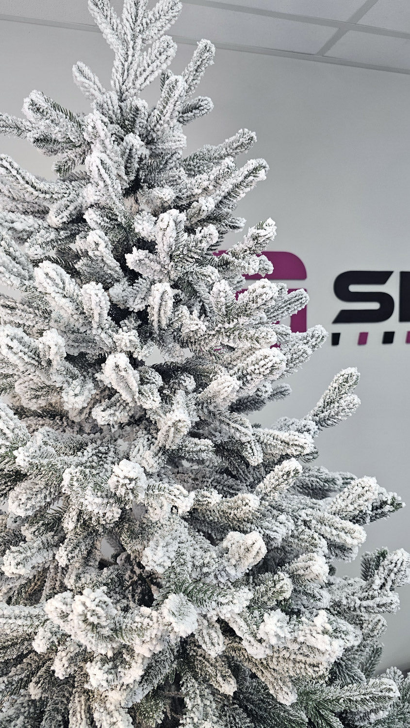 Brad artificial Christmas Deluxe by Sersimo, Viena nins, 3D, 250cm