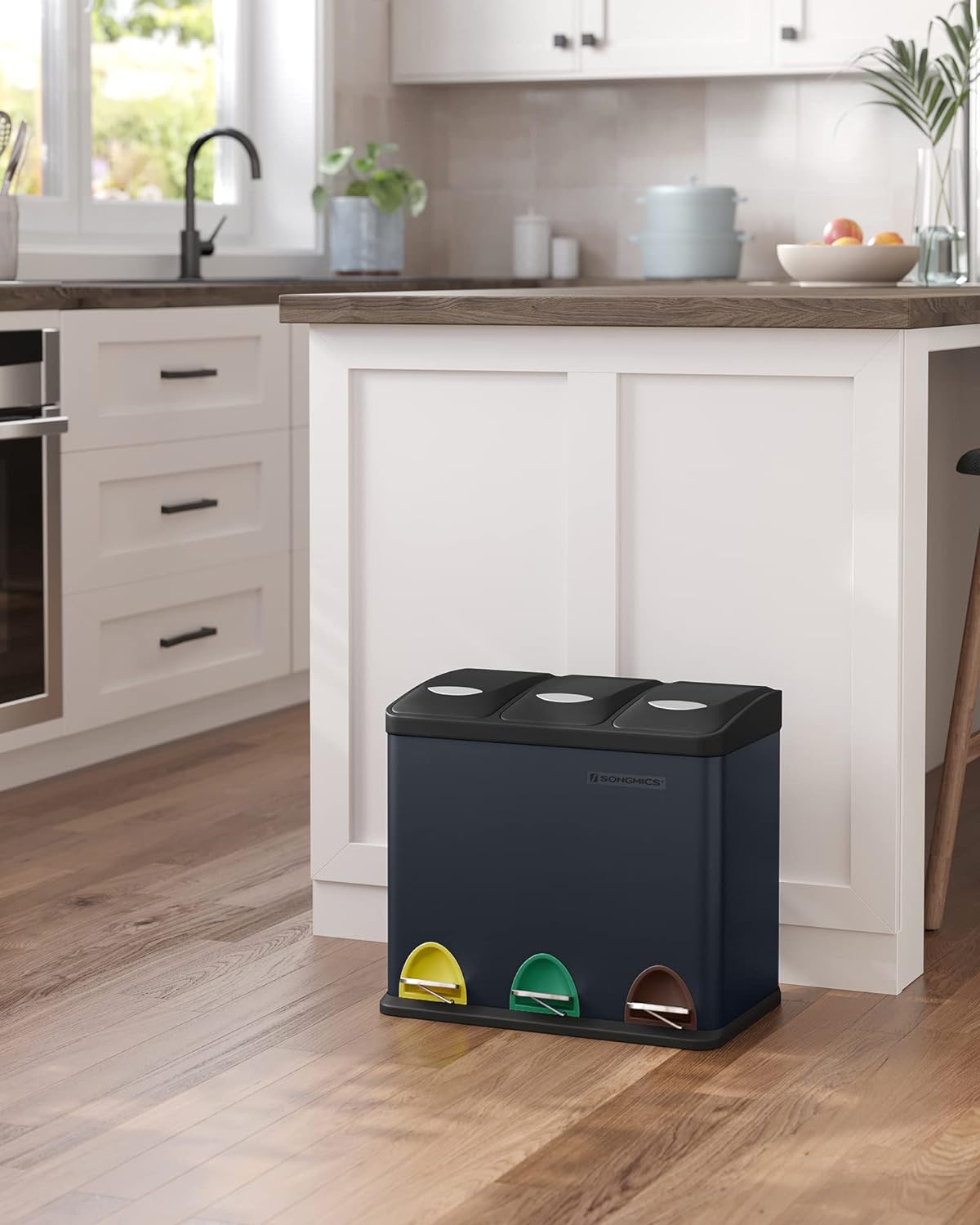 SONGMICS Cos de gunoi din otel cu 3 compartimente colectare selectiva, cu galeti interioare, 3x8litri, negru