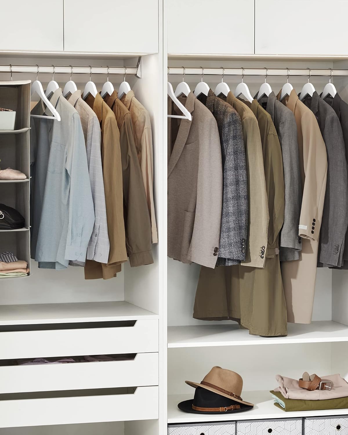 SONGMICS Set de 50 umerase din lemn, cu bara anti-alunecare pentru pantaloni, carlig pivotant la 360°, 45cm, alb