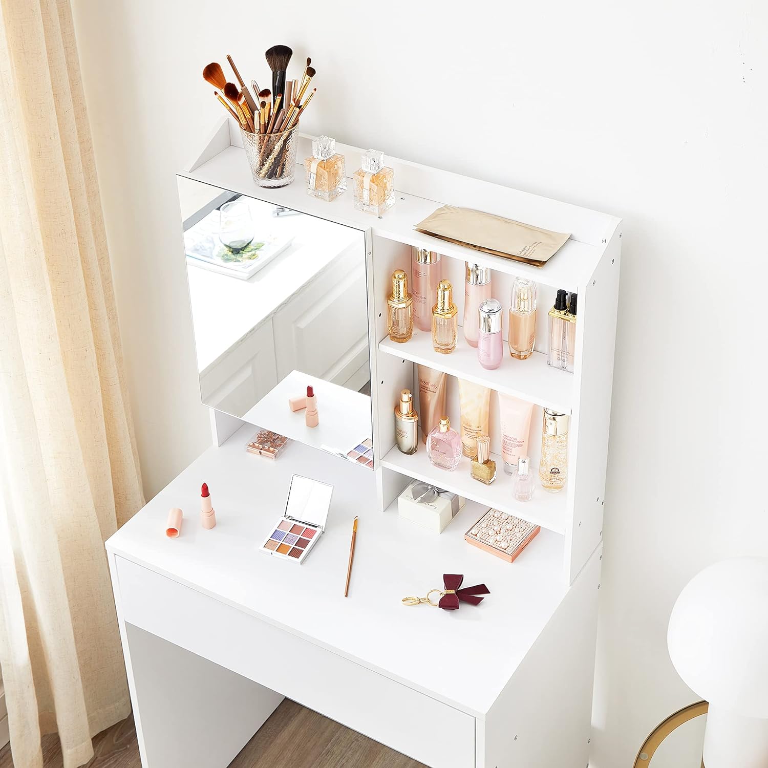 Masuta de toaleta cu oglinda, rafturi reglabile si sertar pentru cosmetice, 70x40x136cm, alb