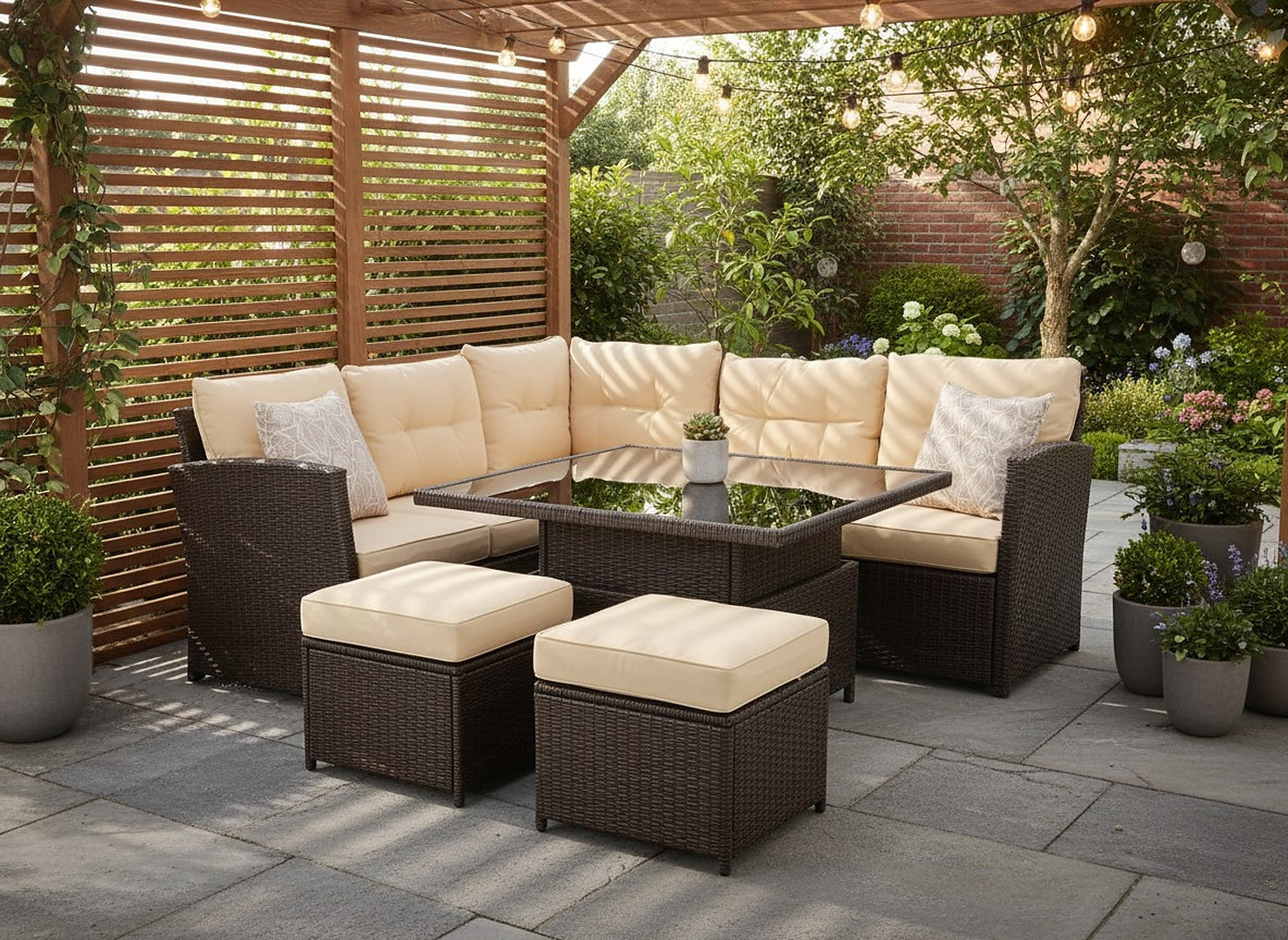 Set mobilier gradina coltar 5 piese, canapea colt, 2 tabureti si masa reglabila pe inaltime, ratan PE, 179x69x73 cm, maro si crem