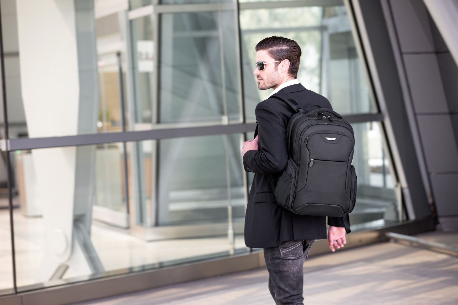 CUCT02BEU Corporate Traveller Backpack 15.4" Black 1680D Ballistic Nylon, "CUCT02BEU"