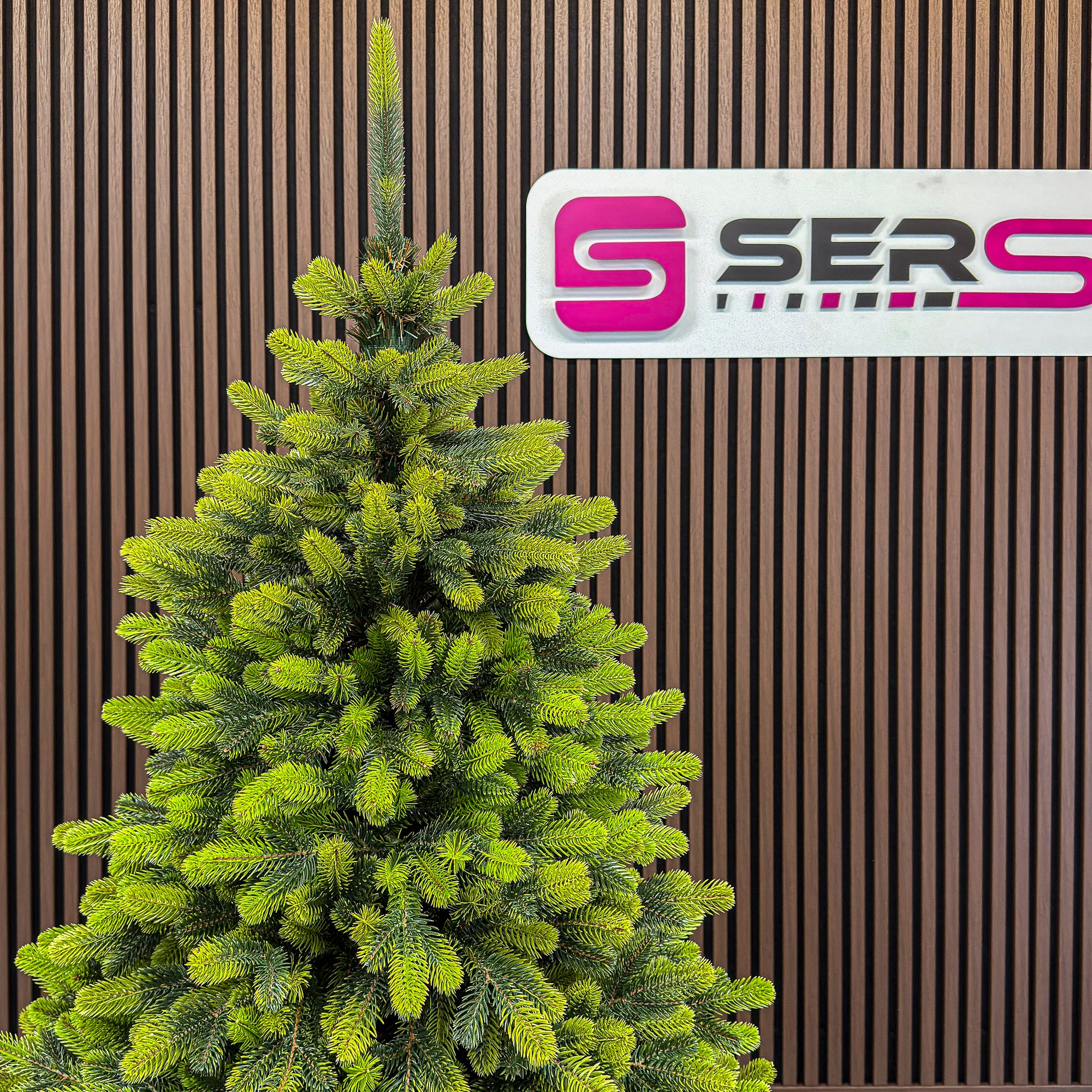 Brad artificial Christmas Deluxe by Sersimo, Polar Spring Select, integral 3D, 180 cm