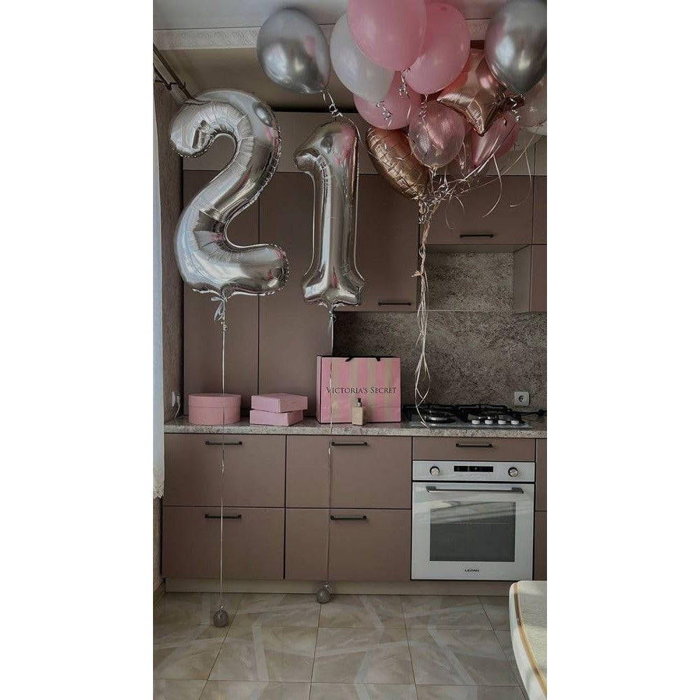 Balon din Folie Metalizata, Figurina Cifra, Tema Aniversare 40 cm, Ambalaj Individual, Pai inclus, Umflare cu Aer sau Heliu, Argintiu, Cifra 2