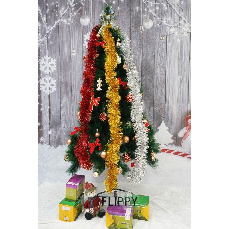 Beteala Craciun, aur, marimea: 2 m x 11 cm material:folie PVC, interior/exterior