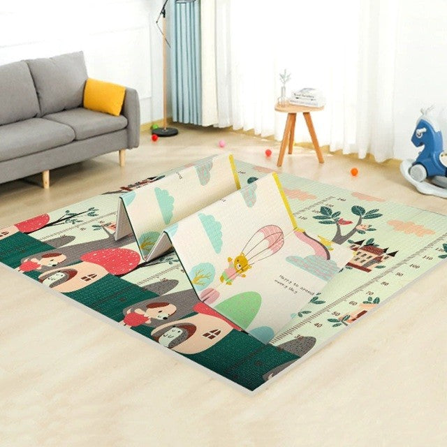 Covoras pentru Copii, Flippy, cu 2 Fete, Model Ursulet/Catelusi, din XPE+PE, Impermeabil, Antiderapant, Protectie Termica, +3 Luni, Pliabil, 150 x 200 x 1.5 cm, Multicolor