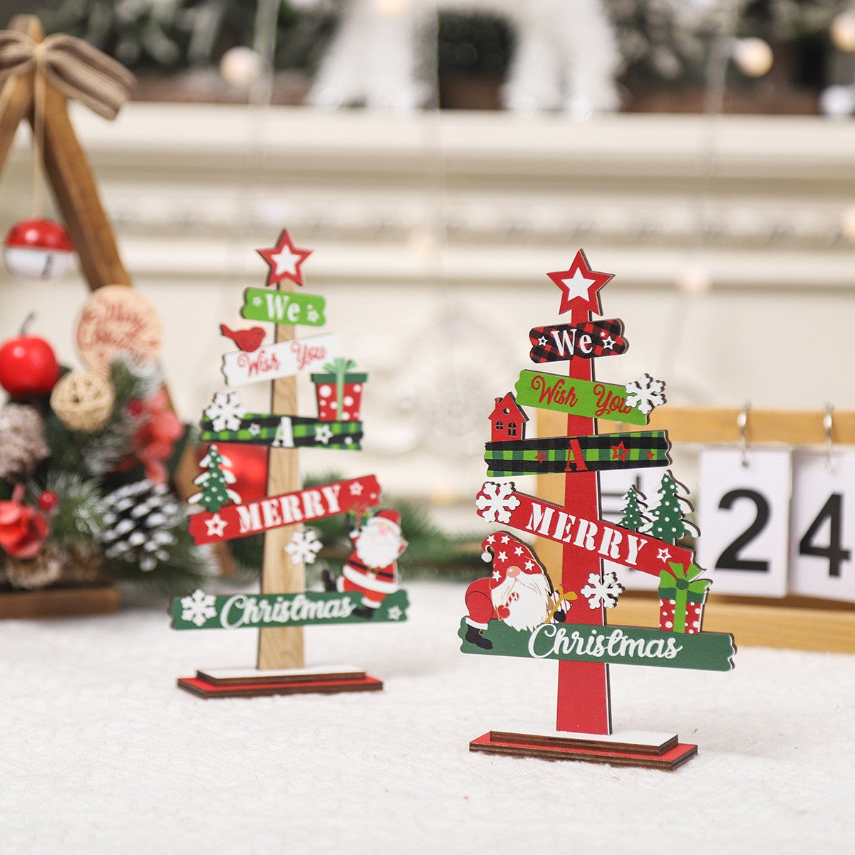 Decoratiune de Craciun din Lemn, pentru Masa, Scris We Wish You A Merry Christmas, Model Bradut, 21.5x12.2x4 cm, Multicolor