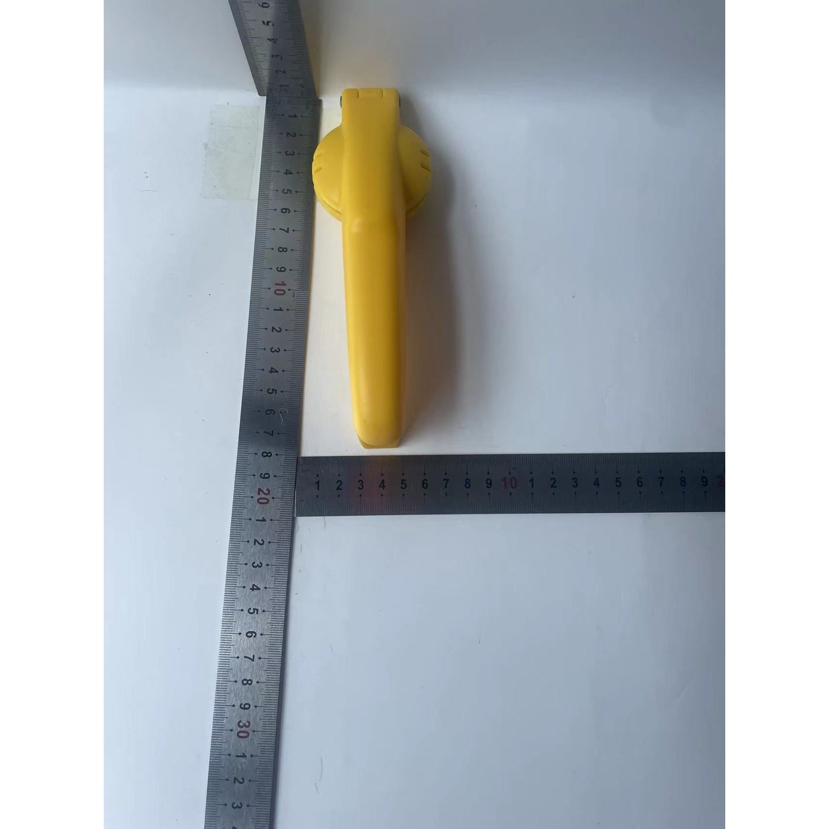 Dispozitiv de spart nuci si castane ABS si otel, 17.5 x 5.5 x 5 cm, usor de utilizat, galben