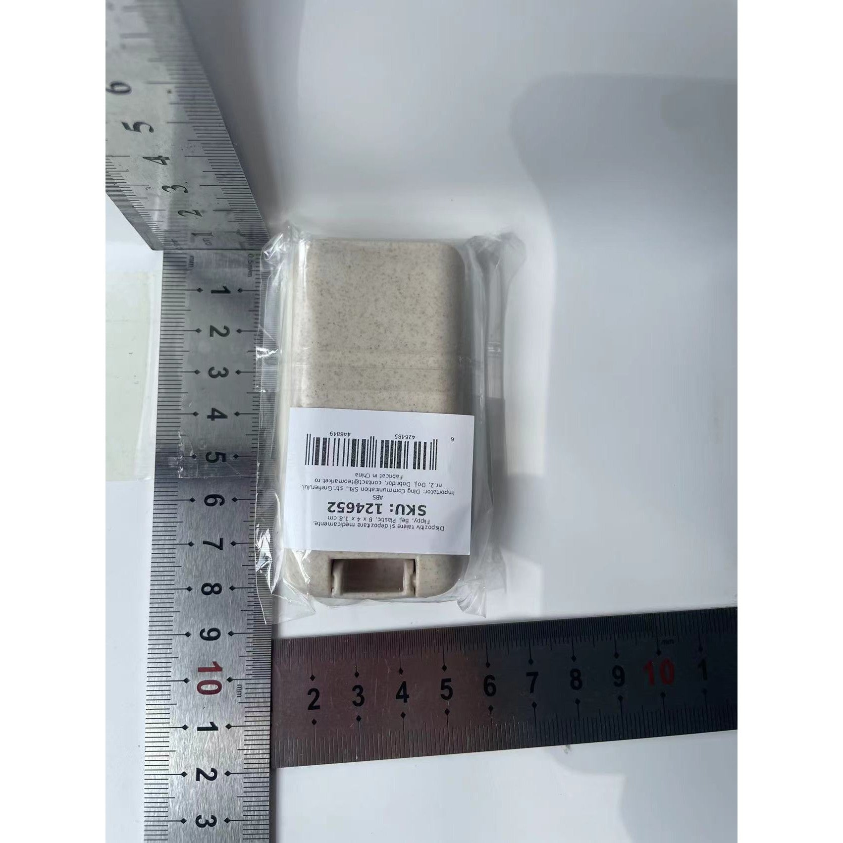 Dispozitiv taiere si depozitare medicamente, Bej, Plastic, 8 x 4 x 1.8 cm