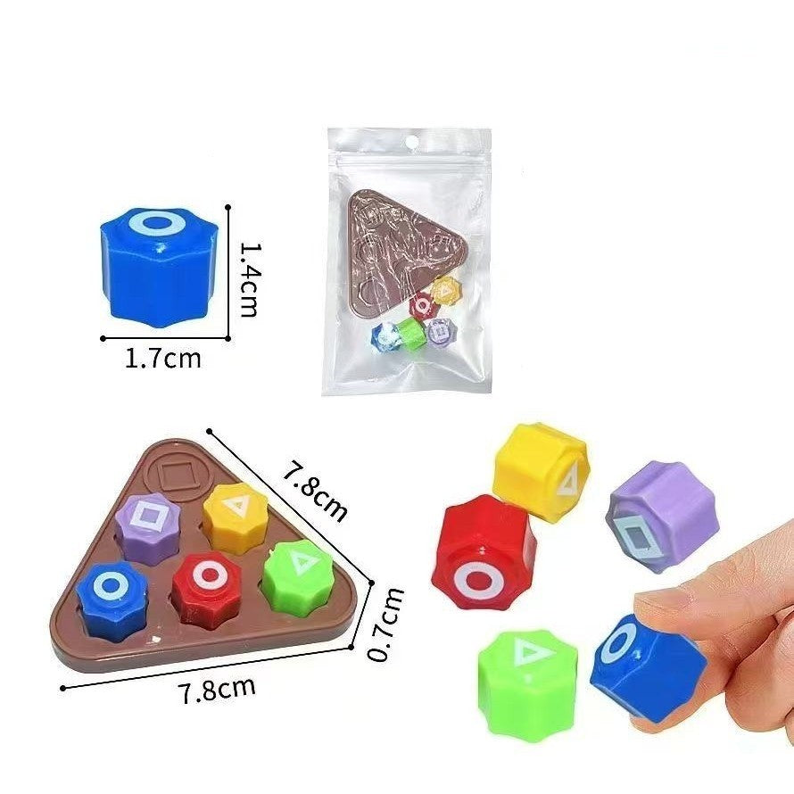 Gonggi Joc Traditional Coreean, Tip Squid Game si Jocul Calamarului, pentru Dexteritate, Interactiv, Set 5 Piese Multicolore, Tabla Triunghiulara Maro, 7.8x7.8x0.7 cm