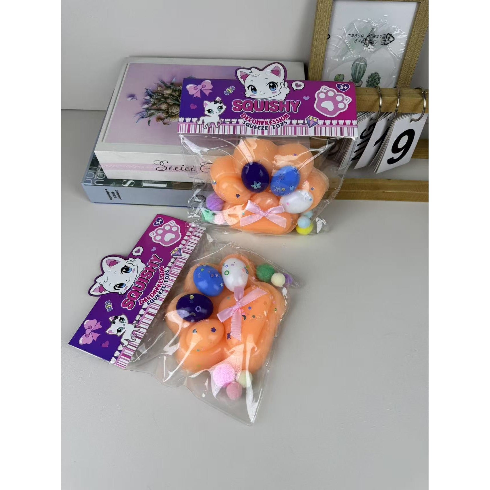 Jucarie Antistres Squishy, cu Revenire Lenta, Squeeze Toys, Model Cat Paw, 12.5x10.5 cm, 220g, +3 Ani, din TPR, Model 8, Multicolor
