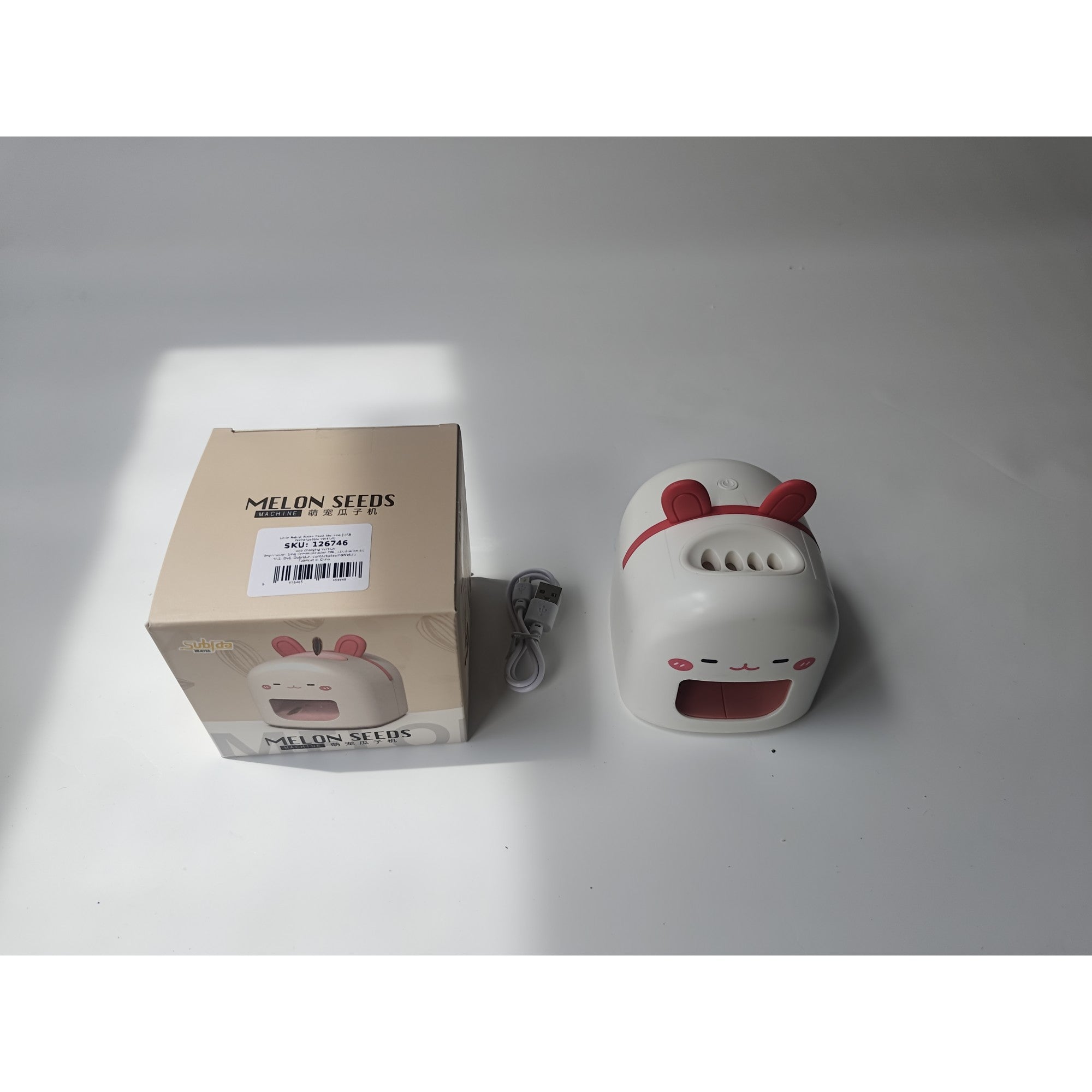 Mașină de Decojit Semințe, Mini Deschizător, Model Iepuras, Incarcare USB, 9.7x10x8.6 cm, Alb