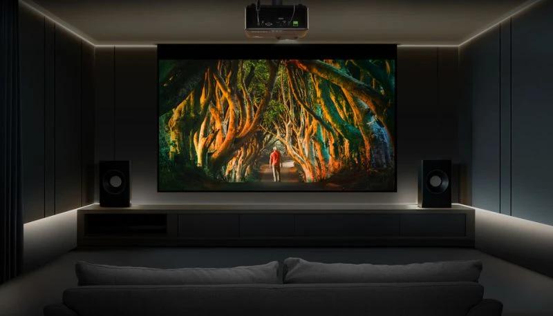 Projector Viewsonic LX700-4K RGB (Videoproiector ViewSonic LX700-4K RGB)