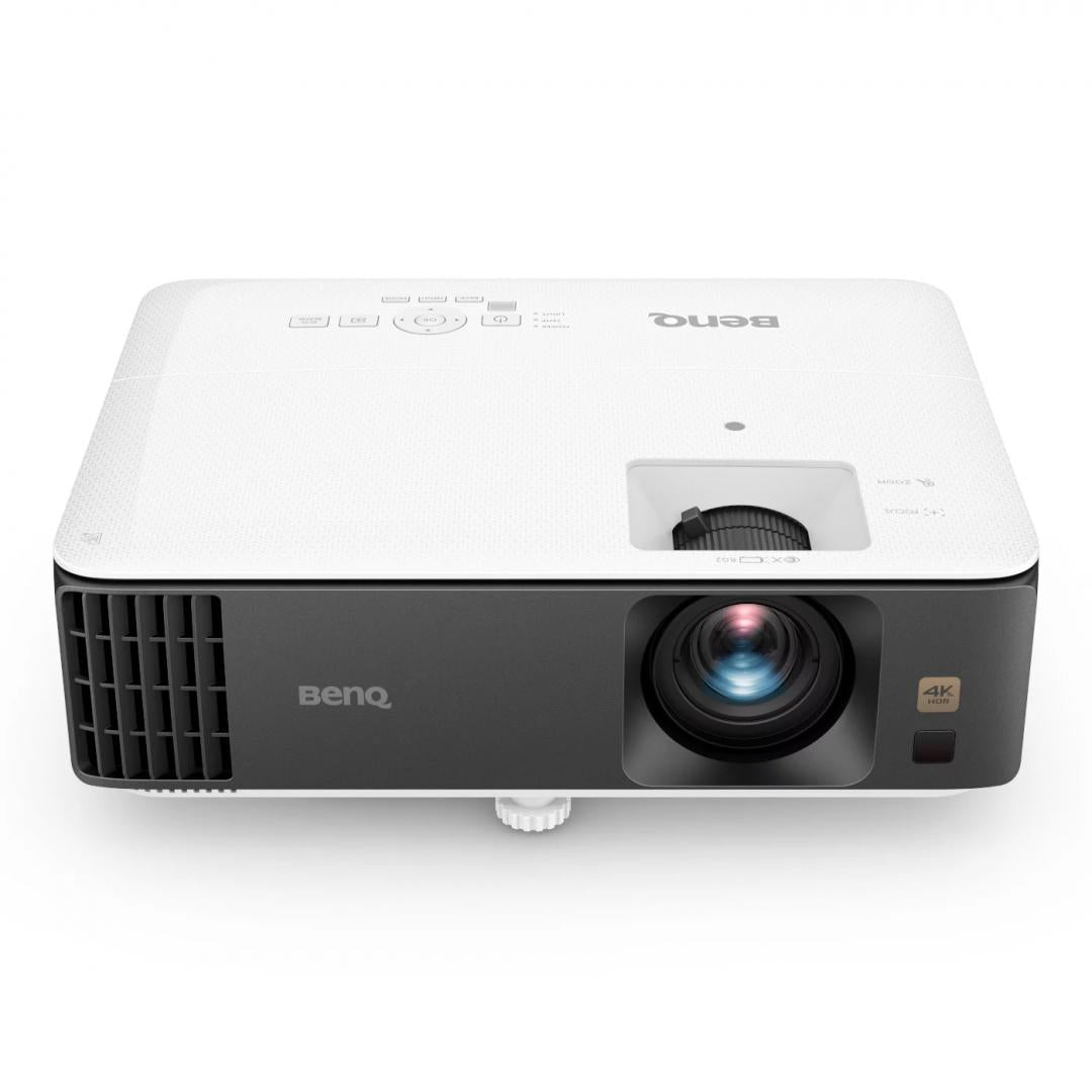 Proiector BenQ TK700, DLP 4K UHD 3840* 2160, gaming HDR 16 ms True 4K HDR pentru scene intunecate detaliate, 3.000 lumeni, 10.000:1, lampa 4.000 ore/ 15.000 ore Ecomode, 16:9/ 16:10/ 4:3, zoom 1.2x, 2* HDMI, USB Type A, audio out, RS232, 2* IR, Security