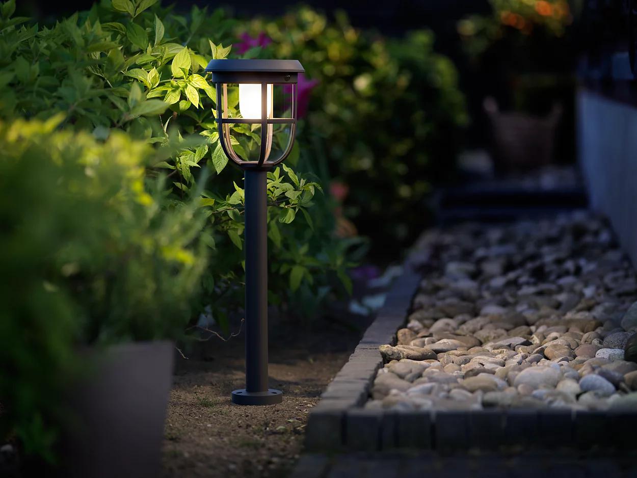 Radii Ue Sr Lk PD 1.3W 30K Bl IR 06 (Stalp LED solar pentru exterior cu senzor de miscare Philips Radii)