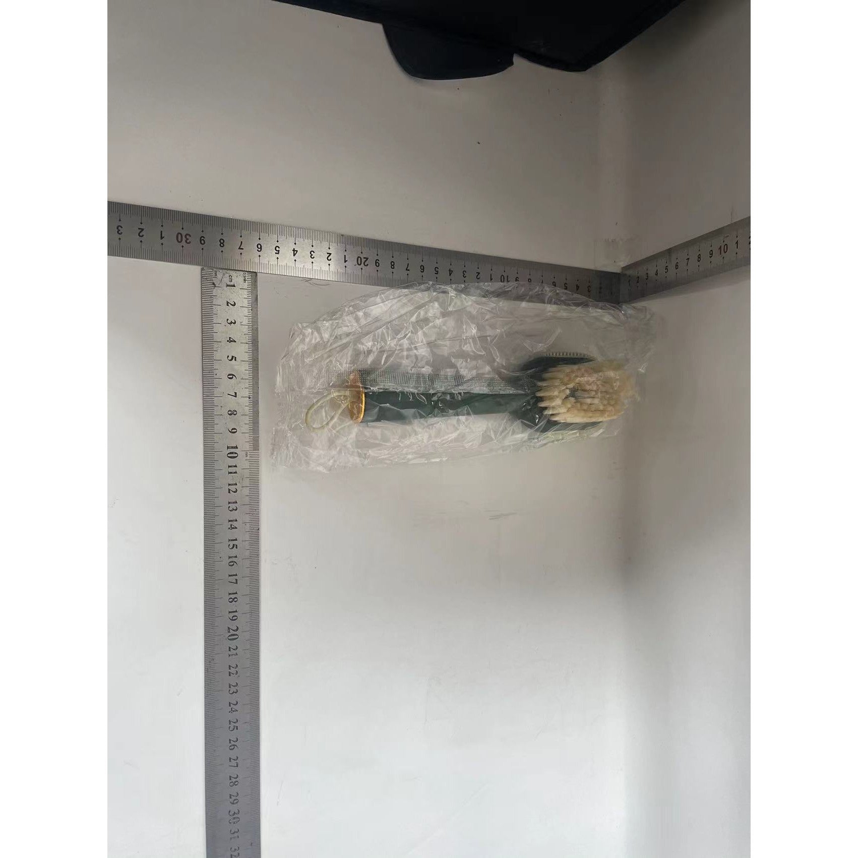 Perie pentru Curatare Incaltaminte cu Recipient pentru Detergent, Perie Multifunctionala pentru Incaltaminte si Lenjerie, cu Peri Moi, Fara Deteriorare, 22x6x4 cm, Culoare Verde