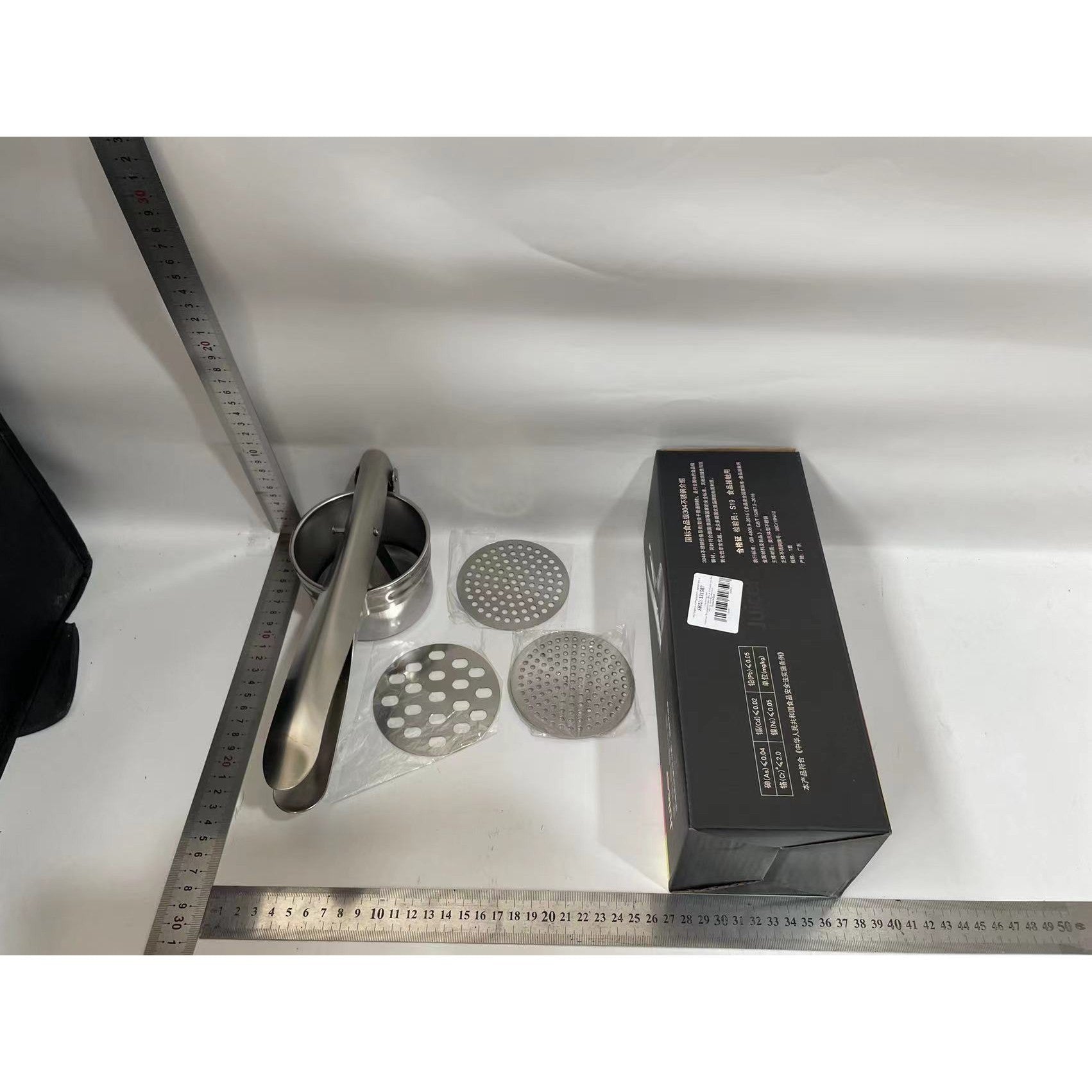 Presa Storcator pentru Fructe si Legume, Zdrobitor Manual, Inox, 3 Discuri Interschimbabile, Usor de Stors si de Curatat, Ergonomic, 26.5 x 9.8 x 9.5 cm Argintiu