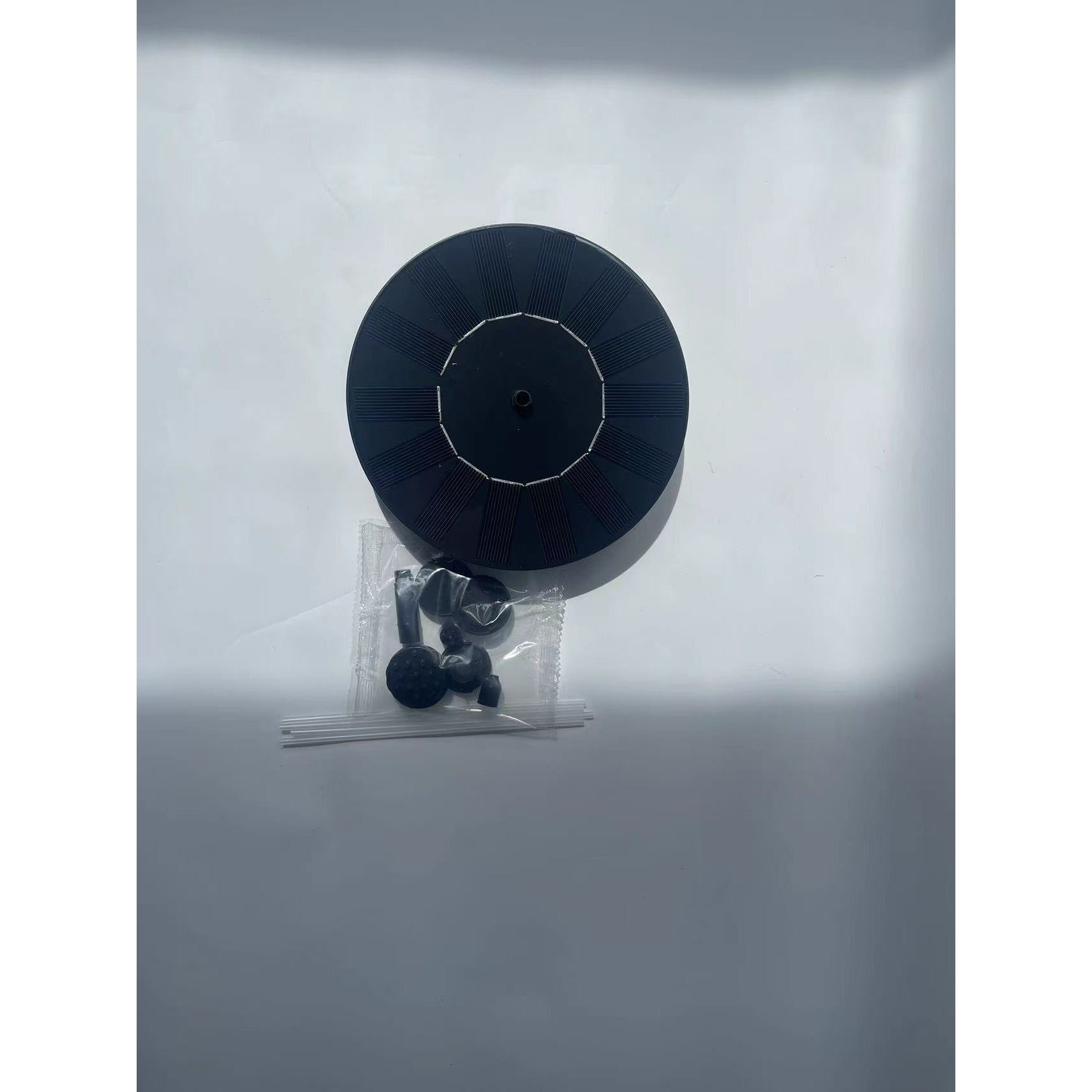 Fantana Arteziana pentru Gradina, Solara, Automata, Rotunda, 3 Moduri de Pulverizare, Negru, 16 cm