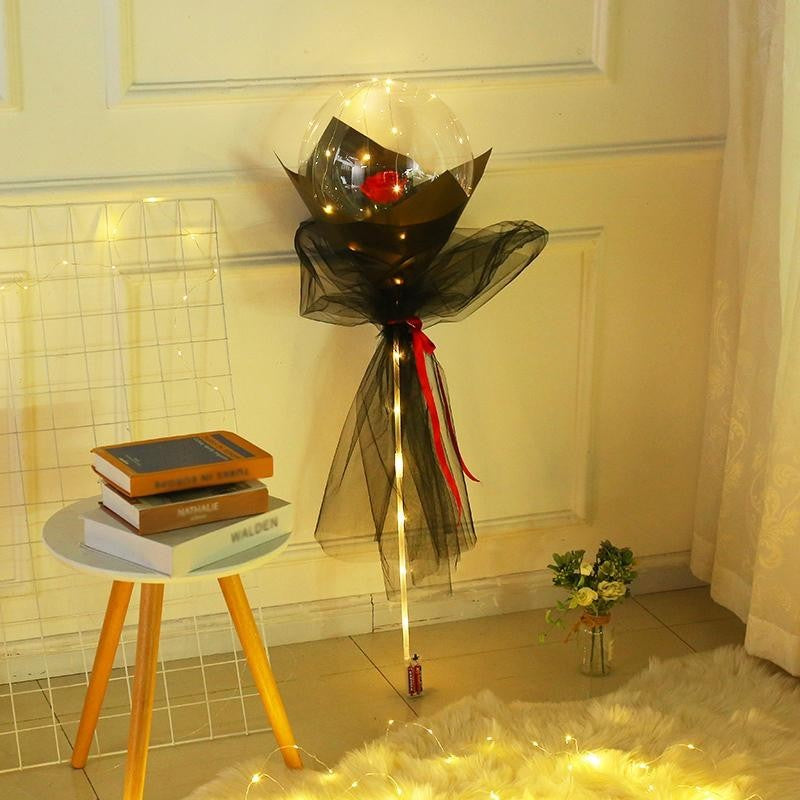 Set Buchet Decorativ, Trandafir in Balon cu Lumini Led, Diametru 35 cm, 2 x Baterii AA (neincluse), Rosu/Negru