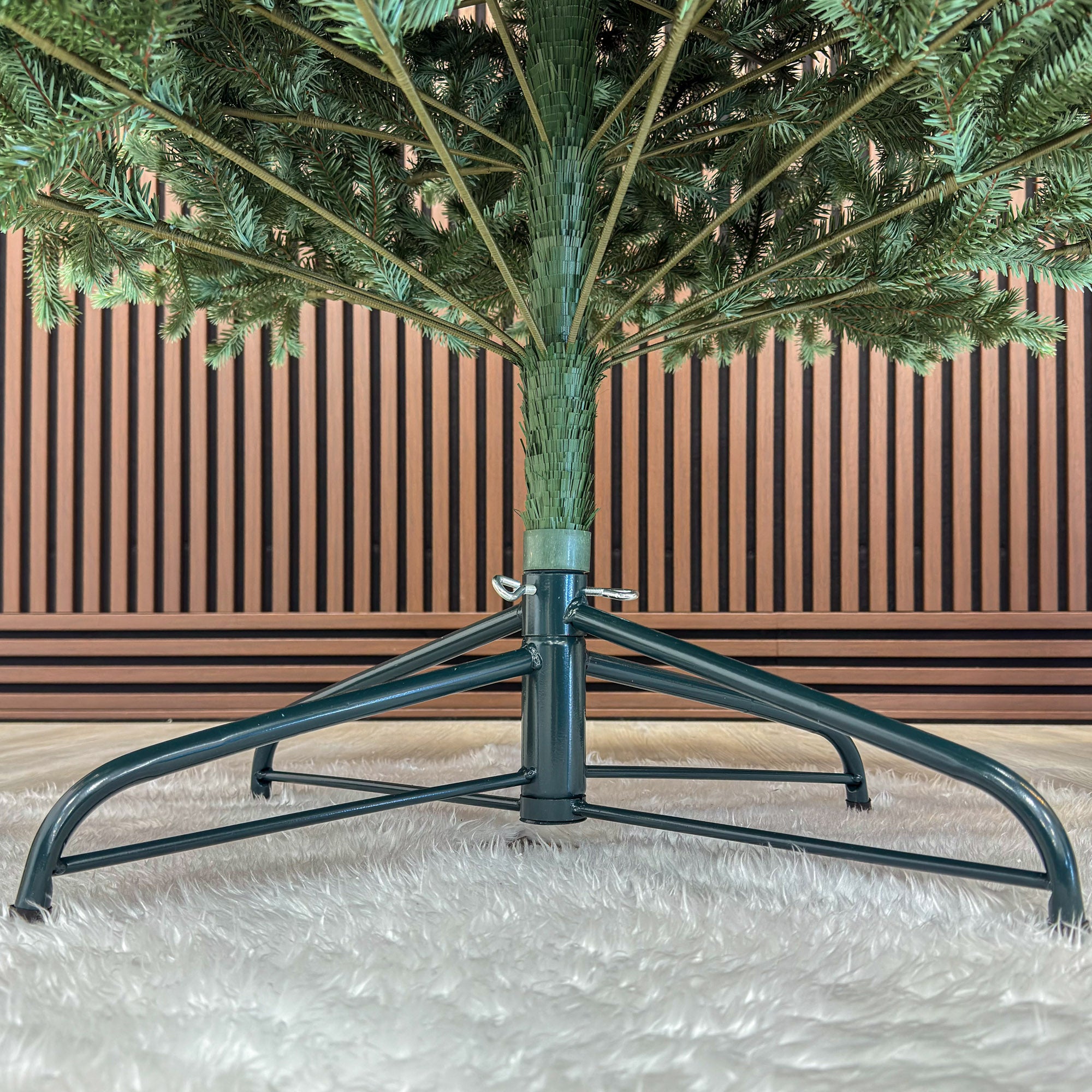 Brad artificial Sersimo, Scandinavia, verde cu varfuri argintii, integral 3D, 230 cm