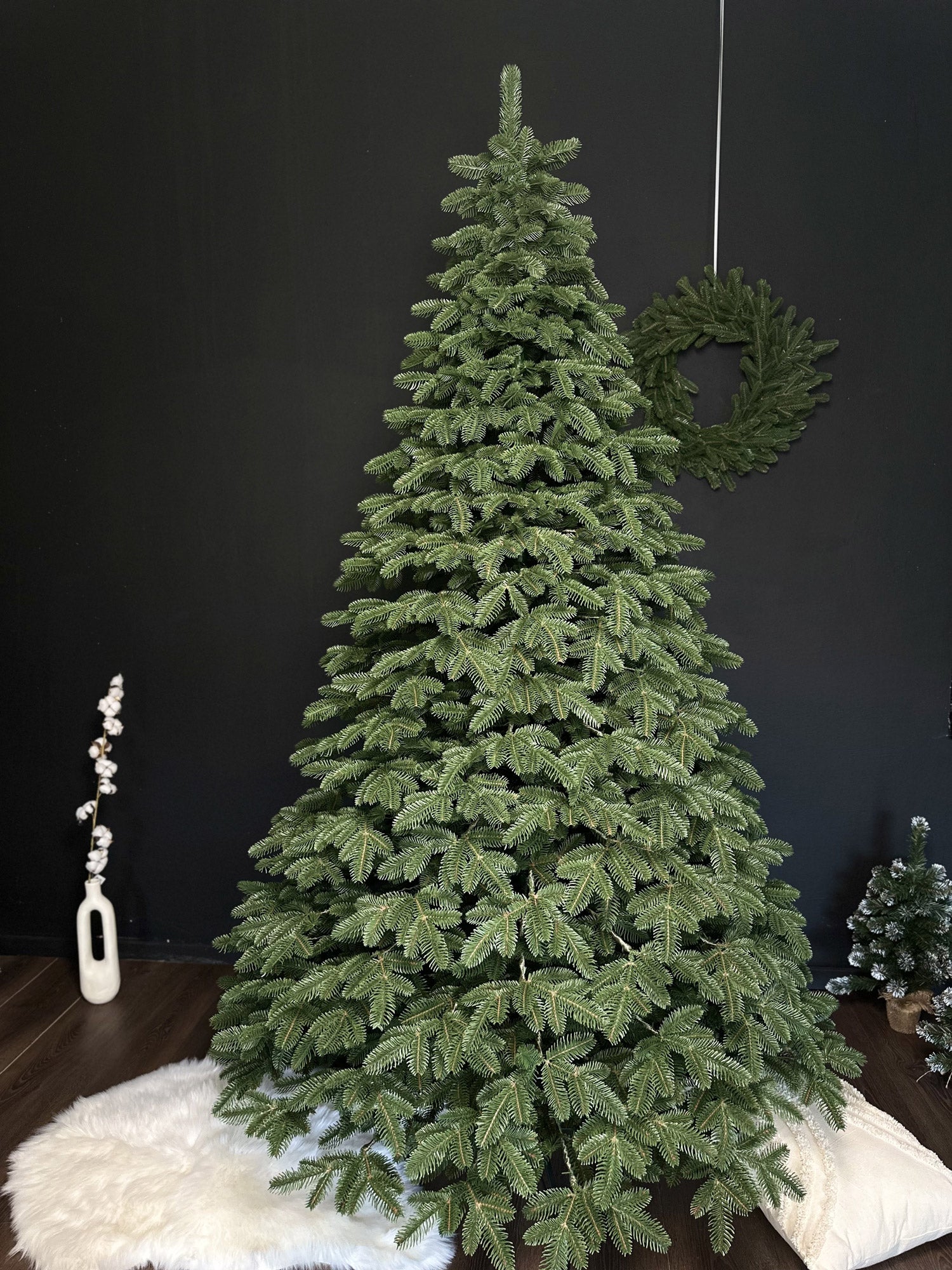 Brad artificial Christmas Deluxe by Sersimo, Canada verde, 3D, 210cm