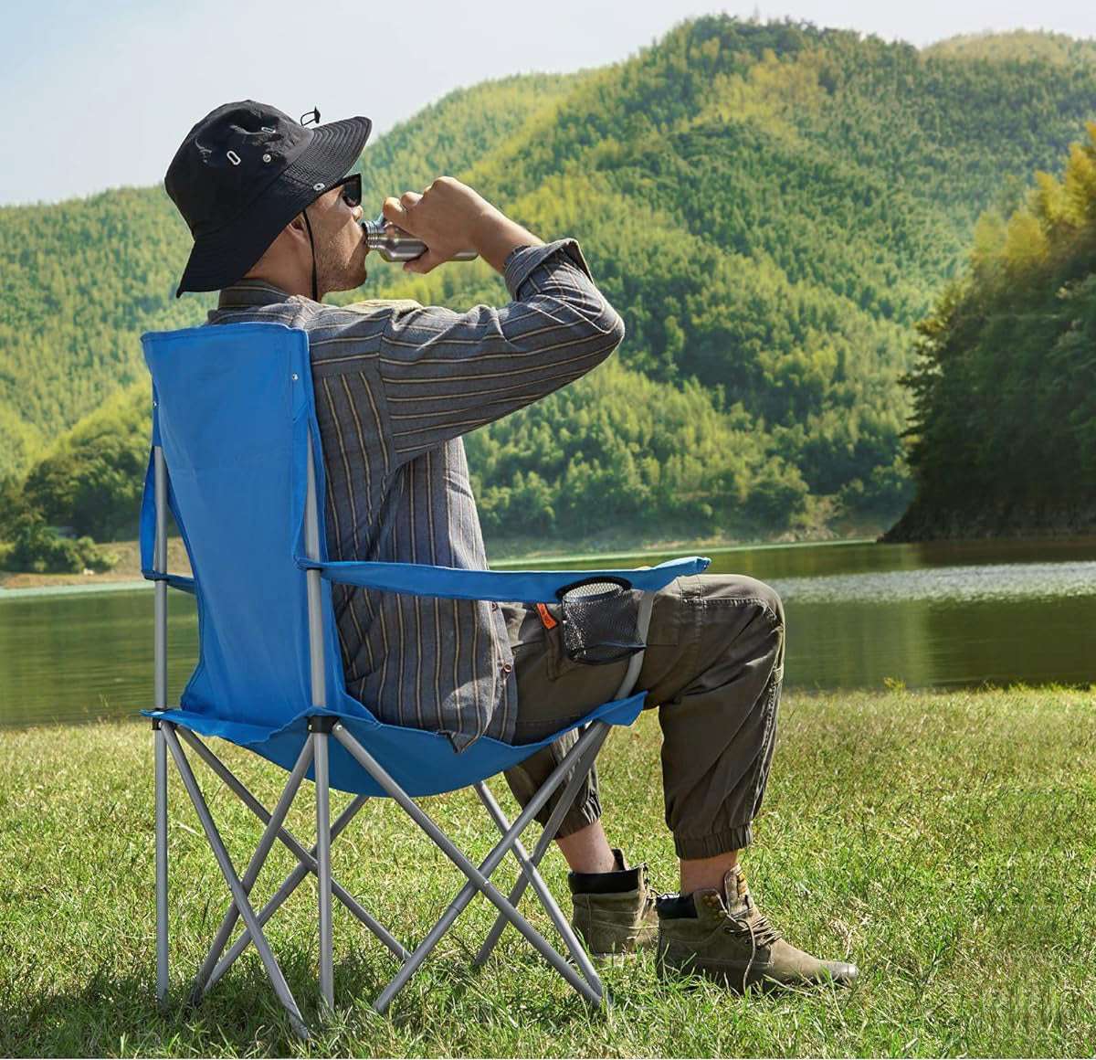 SONGMICS Set 2 scaune pliabile de camping sau pescuit, suport pahar, maxim 150kg, albastru