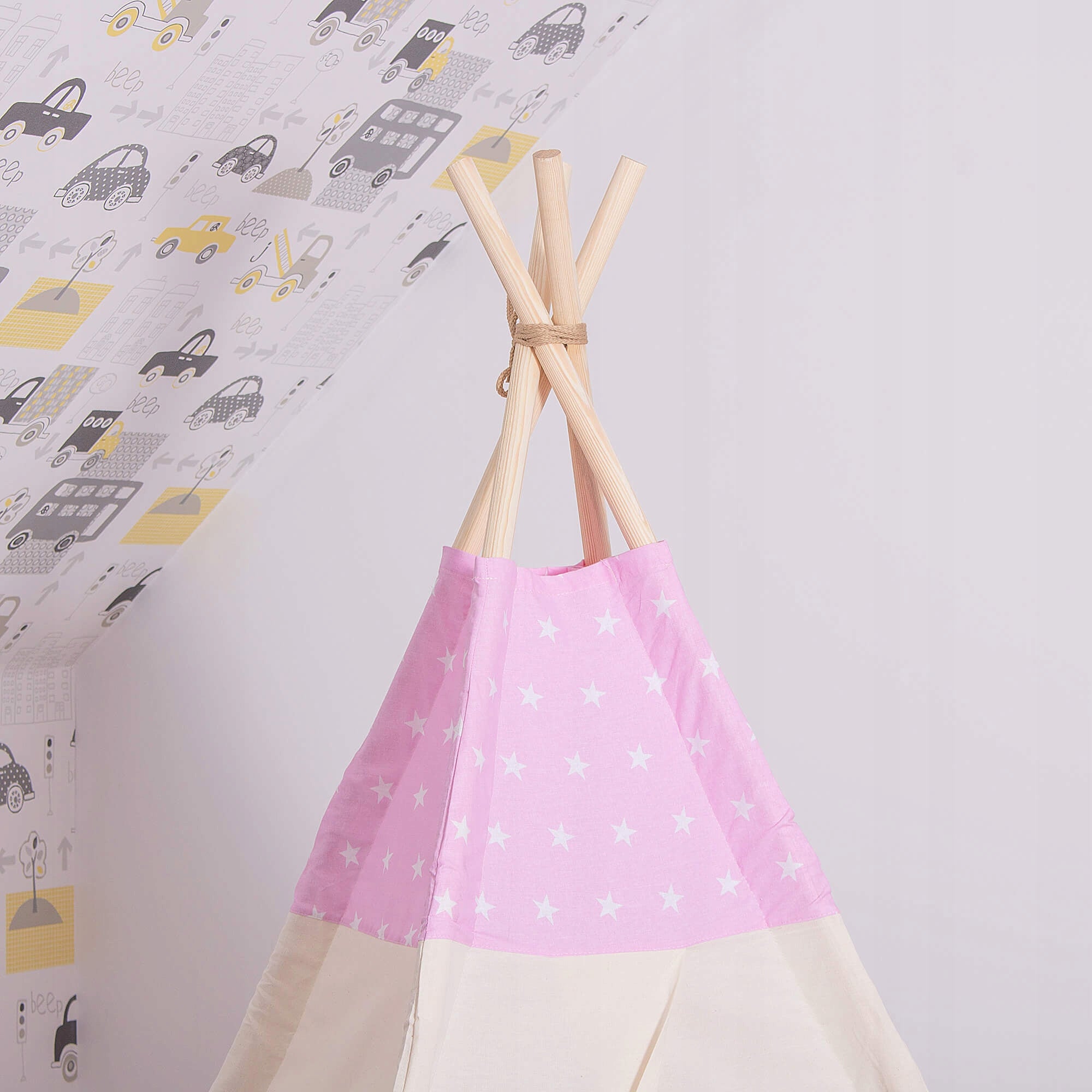 Cort copii Sersimo stil indian Teepee Tent cu fereastra, covoras gros si 2 perne, alb roz cu stelute