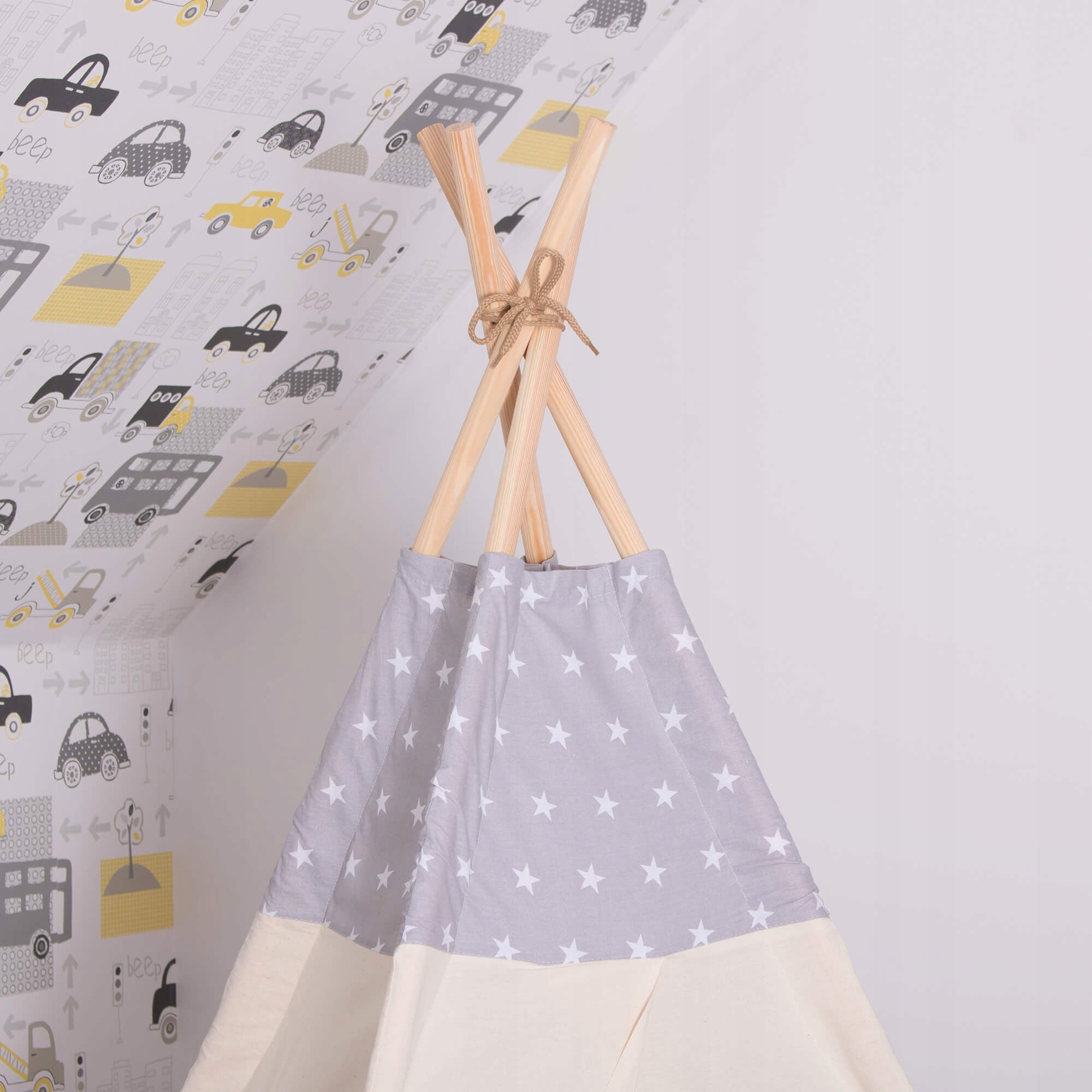 Cort copii Sersimo stil indian Teepee Tent cu fereastra, covoras gros si 2 perne, alb gri