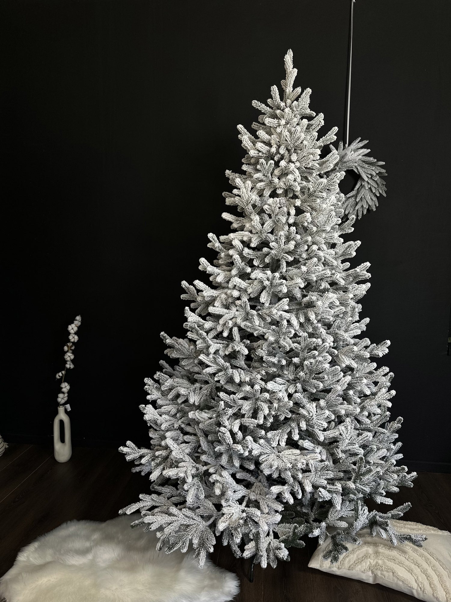 Brad artificial Christmas Deluxe by Sersimo, Viena nins, 3D, 210cm
