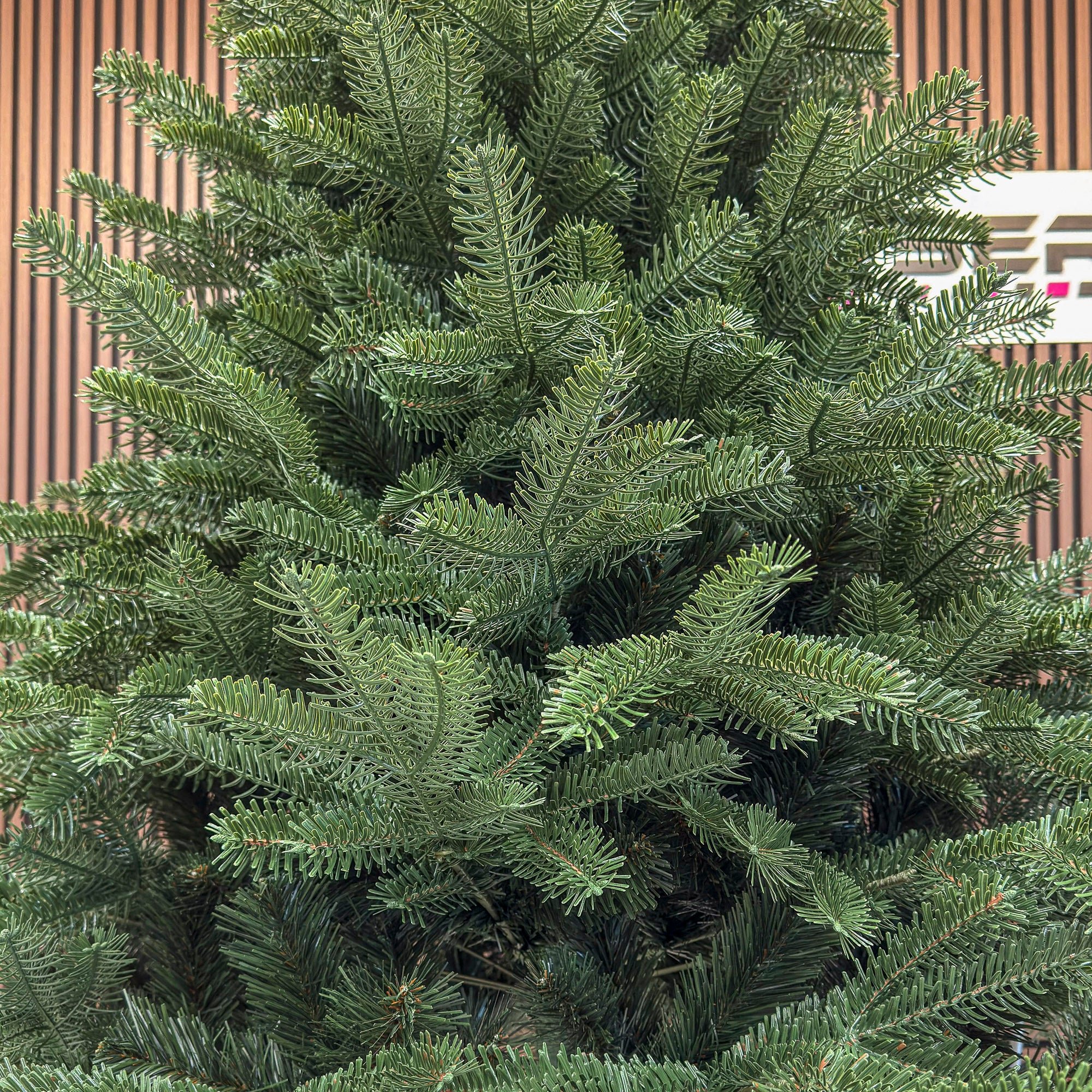 Brad artificial Christmas Deluxe by Sersimo, Norvegia verde, mix 2D+3D, 210 cm