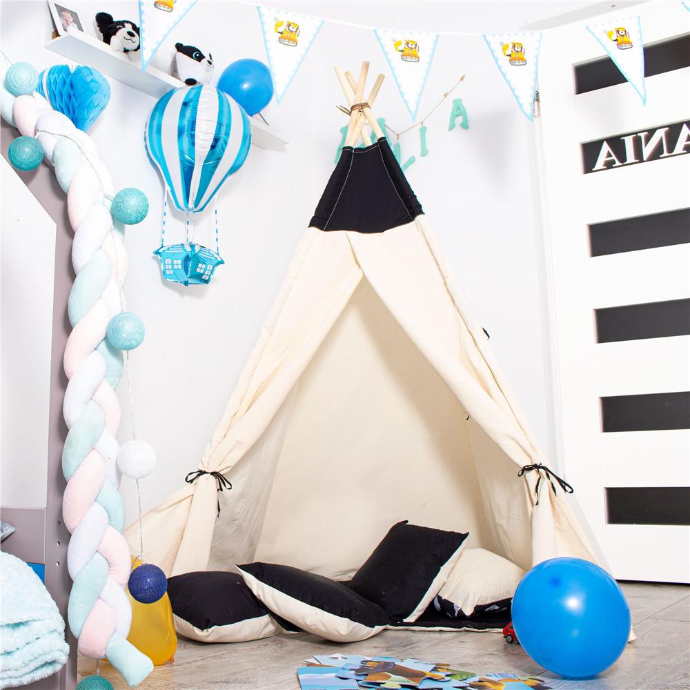 Cort copii Sersimo stil indian Teepee Tent cu fereastra, covoras gros si 2 perne, alb negru