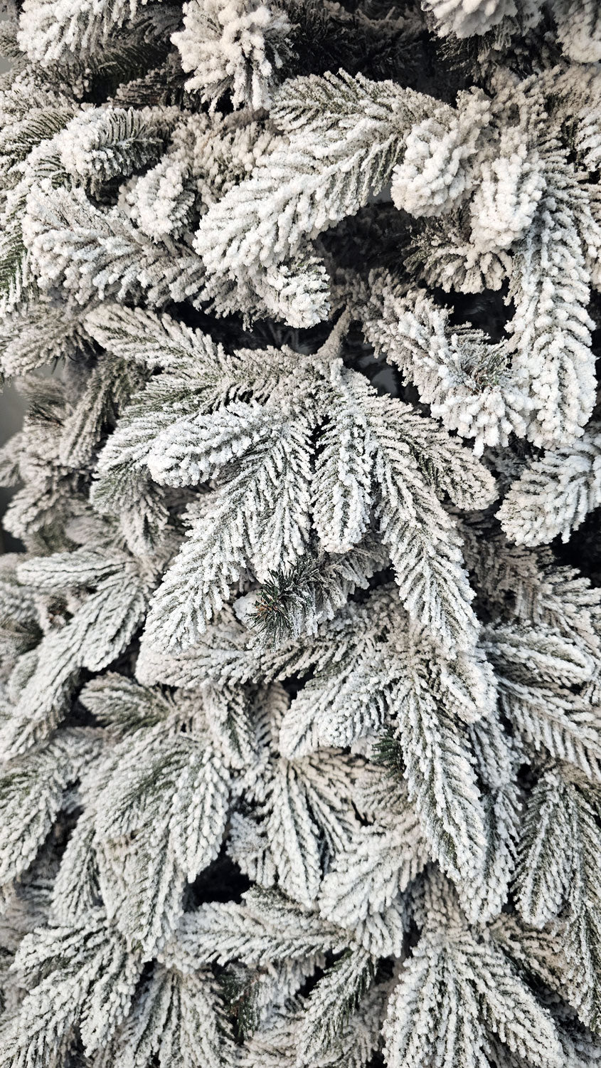 Brad artificial Christmas Deluxe by Sersimo, Global nins, mix 2D+3D, 230cm