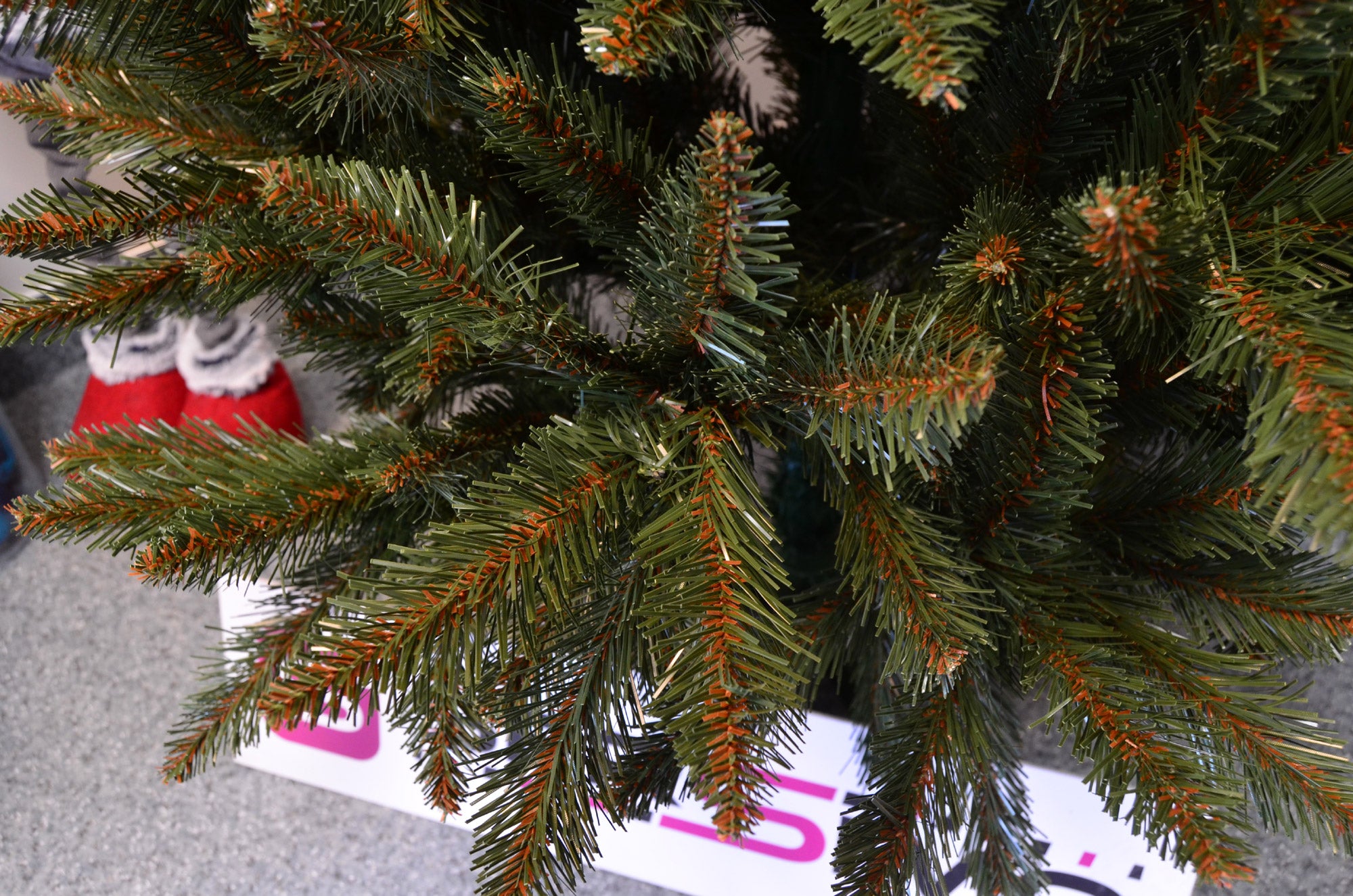 Brad artificial Christmas Deluxe by Sersimo, Royal, 150cm