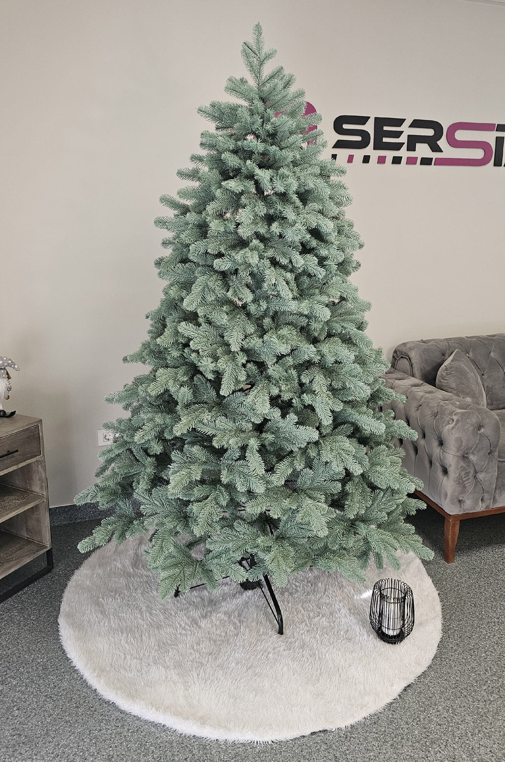 Brad artificial Christmas Deluxe by Sersimo, Kovalivska argintiu, 3D, 210 cm