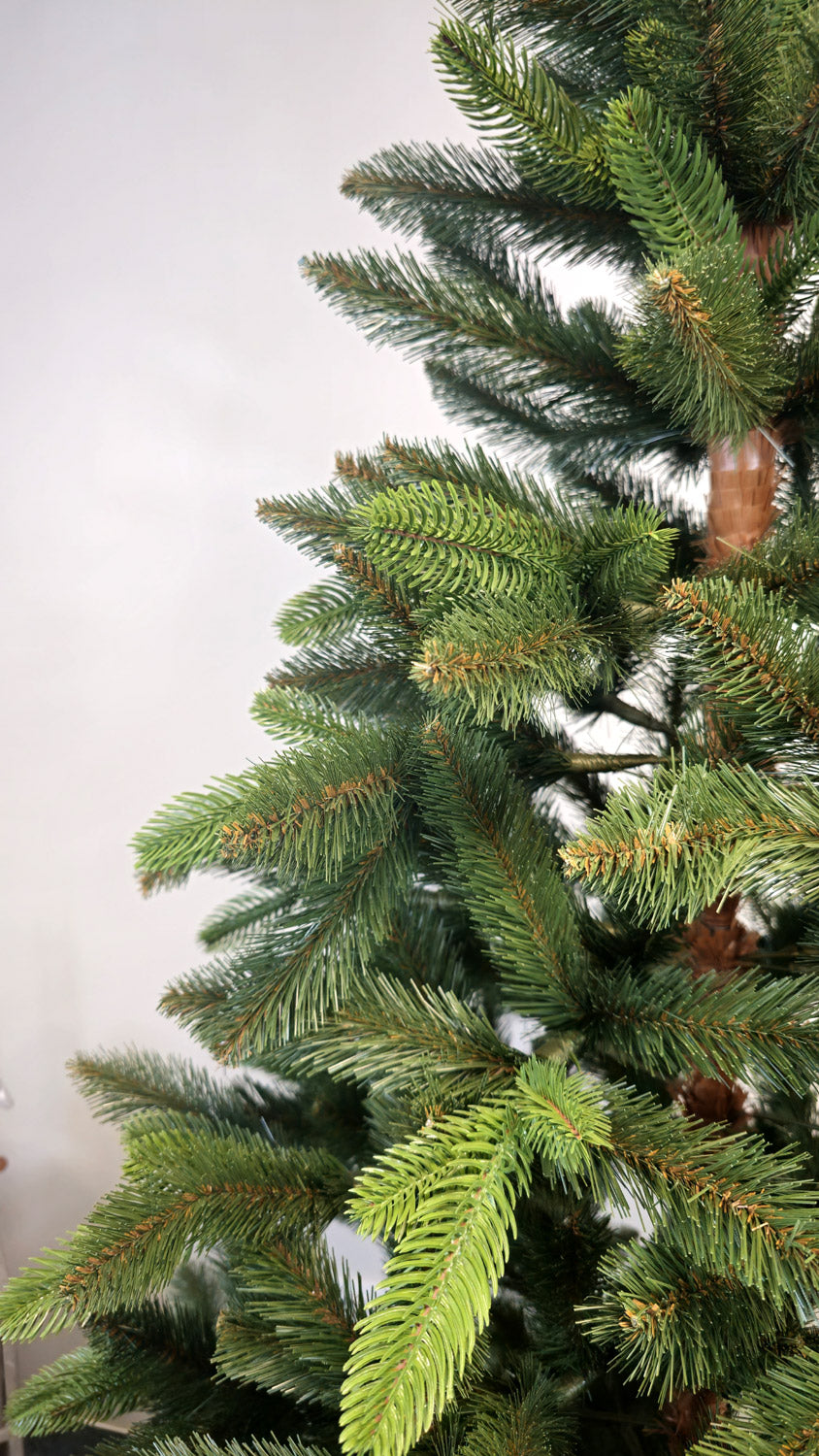 Brad artificial Christmas Deluxe by Sersimo, Victoria Special, 2D+3D, 220cm