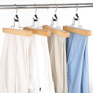 SONGMICS Set de 12 umerase din lemn pentru pantaloni, carlig antiderapant rotativ, 25cm, natural