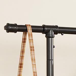 Suport pentru haine, cu raft si 2 sine de agatat, cadru metalic, cu roti, 130x49x198cm, industrial, negru