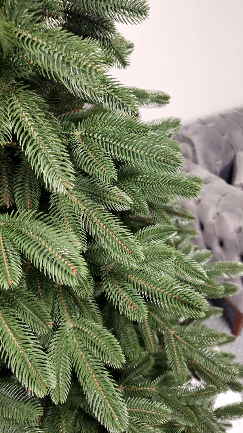 Brad artificial Christmas Deluxe by Sersimo, Laponia Select, integral 3D, 230cm