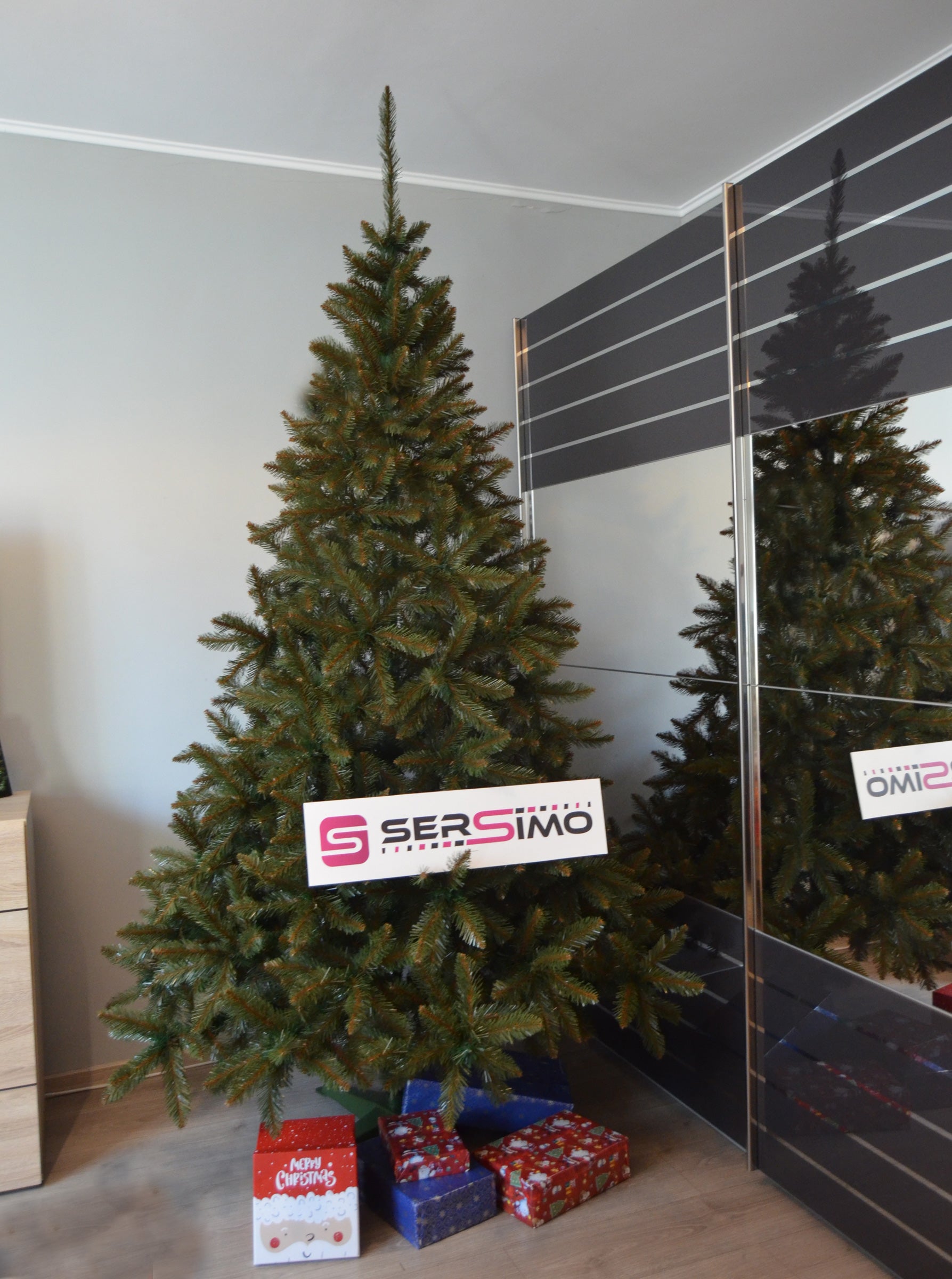 Brad artificial Christmas Deluxe by Sersimo, Royal, 240cm