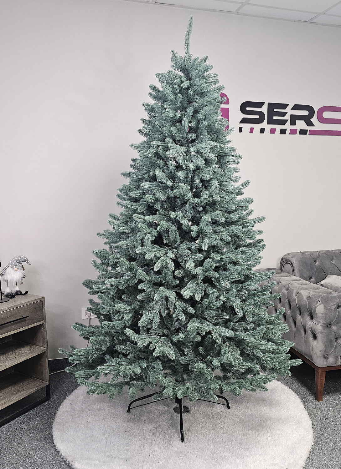 Brad artificial Christmas Deluxe by Sersimo, Laponia Select argintiu, integral 3D, 230cm