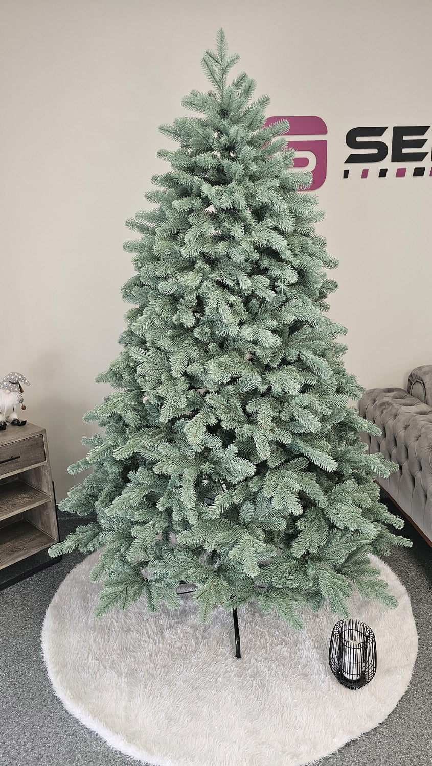 Brad artificial Christmas Deluxe by Sersimo, Kovalivska argintiu, 3D, 210 cm