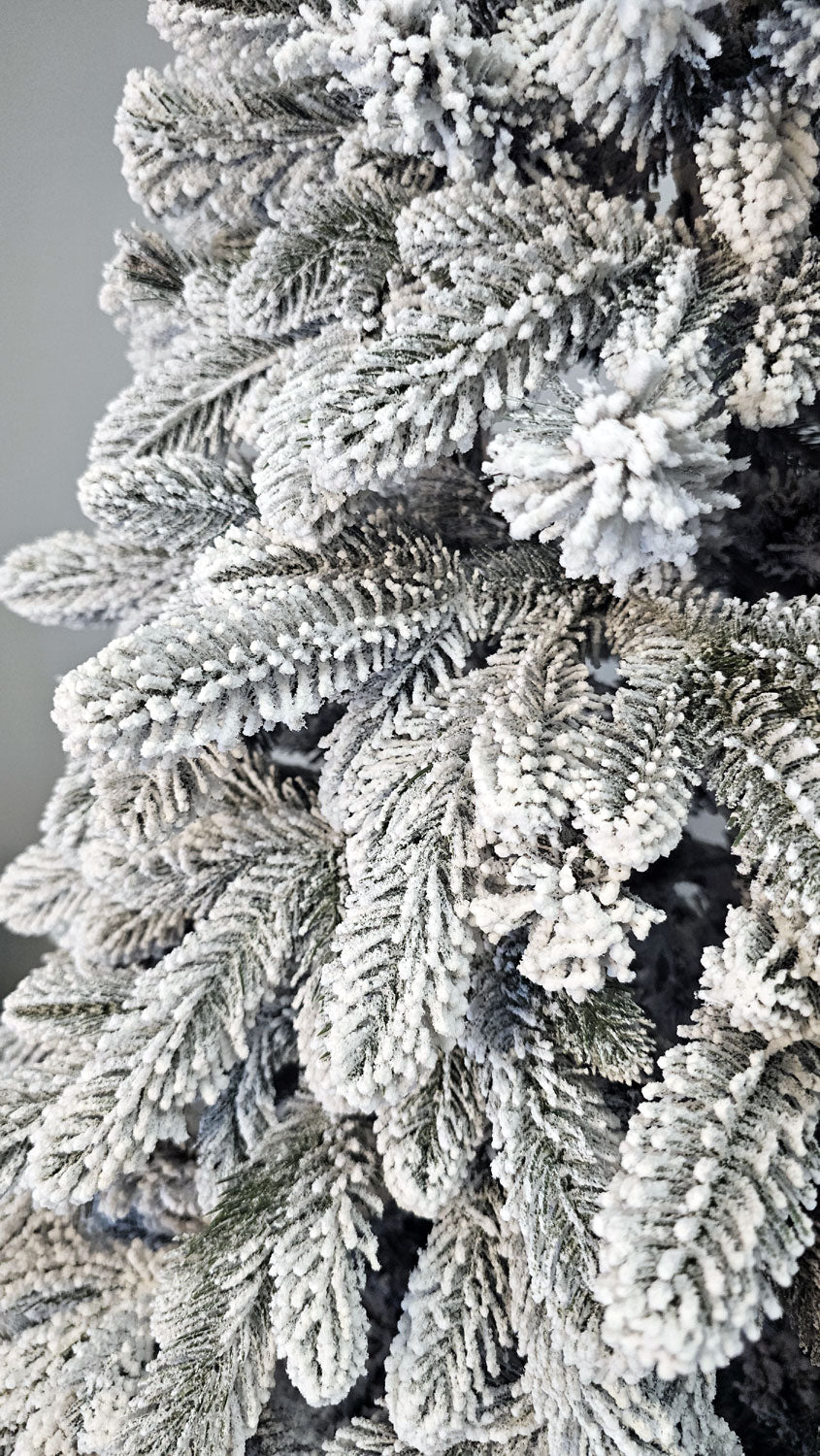 Brad artificial Christmas Deluxe by Sersimo, Global nins, mix 2D+3D, 210cm
