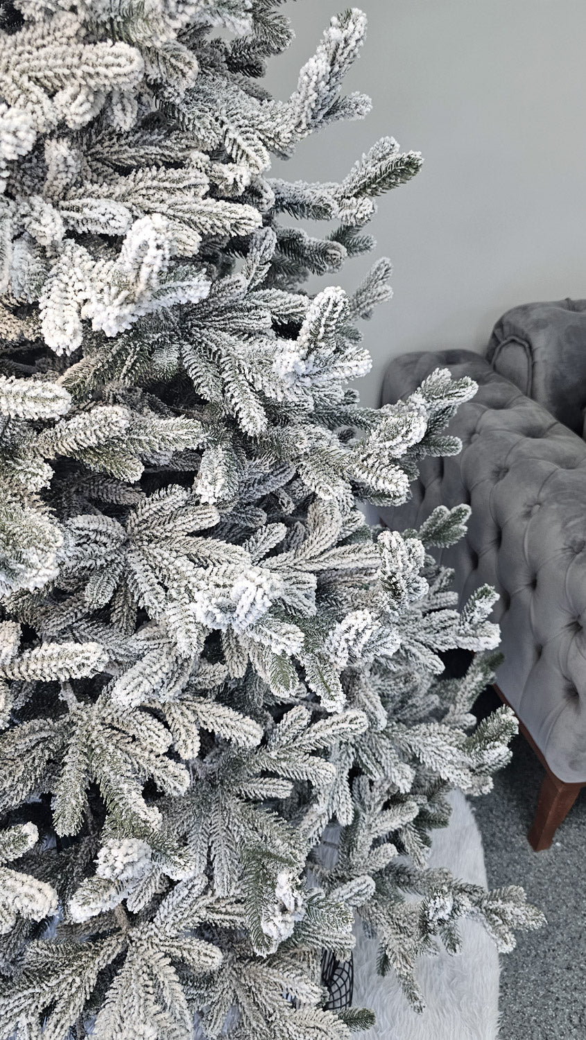 Brad artificial Christmas Deluxe by Sersimo, Viena nins, 3D, 230cm