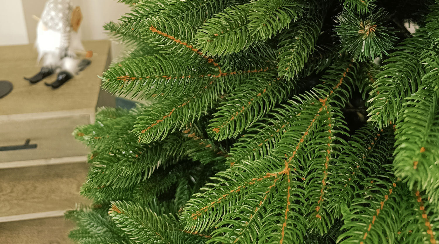 Brad artificial Christmas Deluxe by Sersimo, Belgia, 2D+3D, 230cm