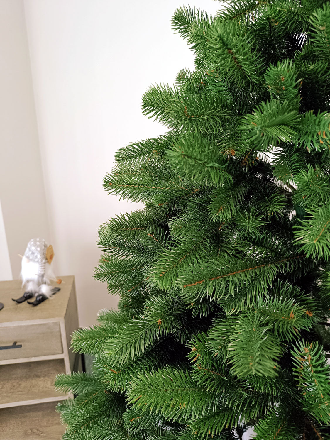 Brad artificial Christmas Deluxe by Sersimo, Kovalivska verde, 3D, 180cm