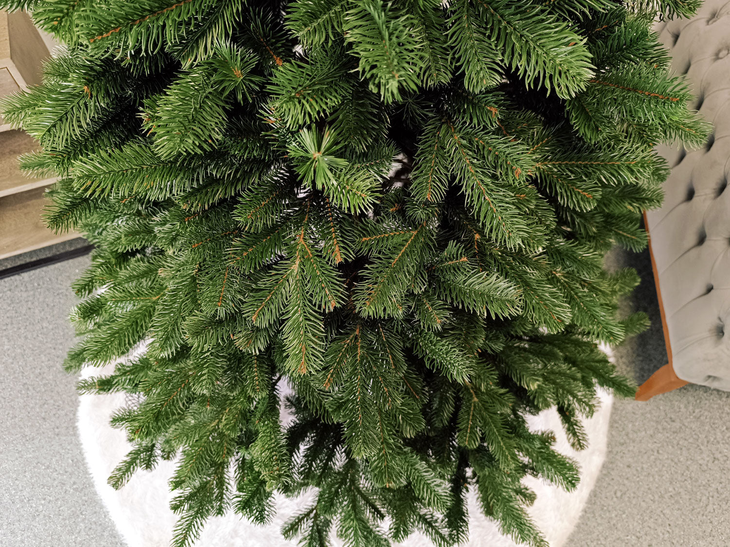 Brad artificial Christmas Deluxe by Sersimo, Kovalivska verde, 3D, 180cm