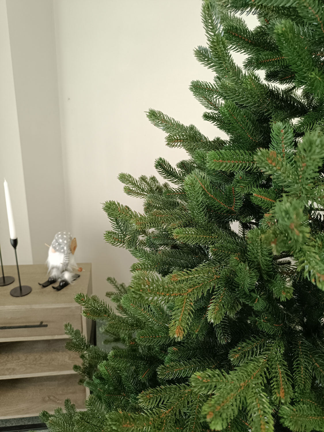 Brad artificial Christmas Deluxe by Sersimo, Viena verde, 3D, 180cm