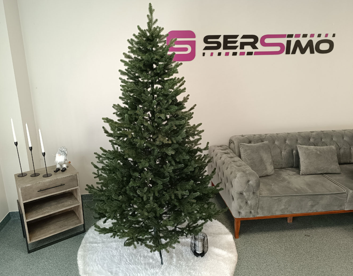 Brad artificial Christmas Deluxe by Sersimo, Viena verde, 3D, 210cm