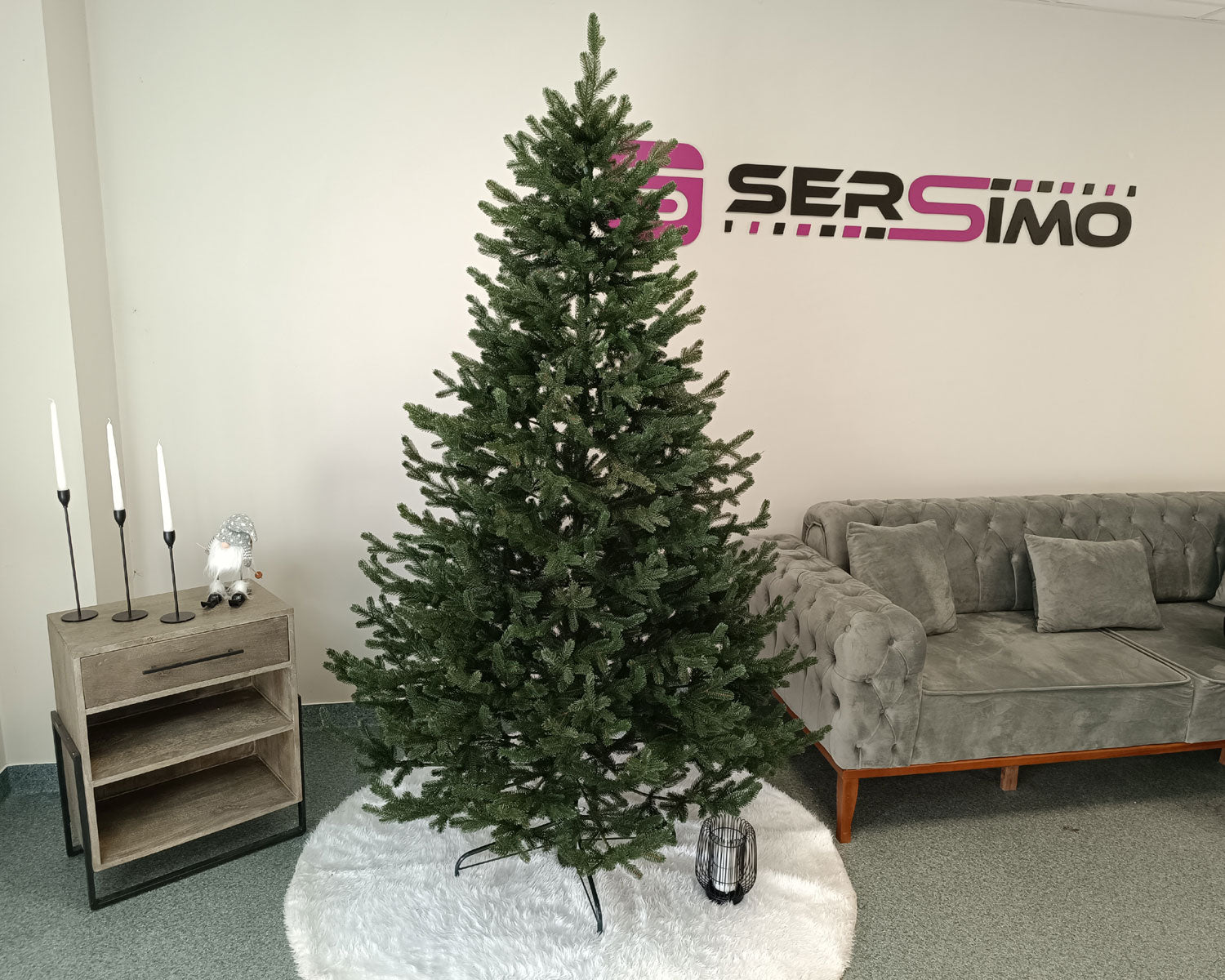 Brad artificial Christmas Deluxe by Sersimo, Viena verde, 3D, 210cm