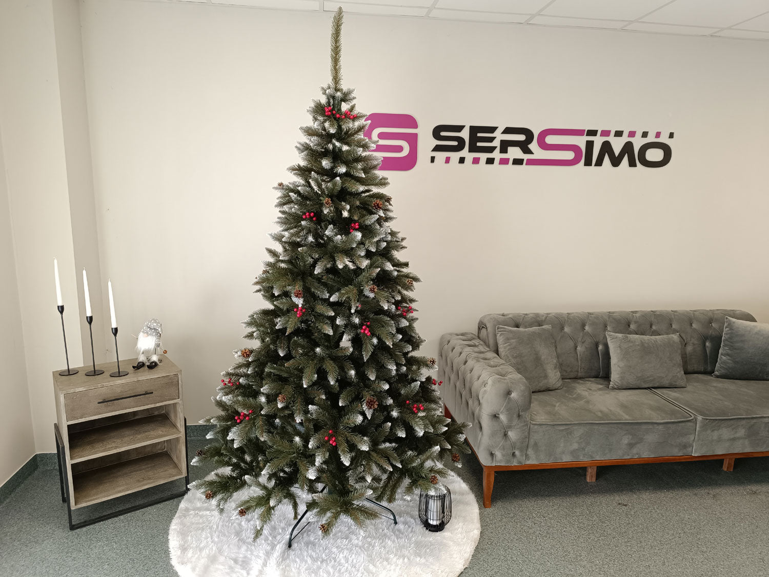 Brad artificial Christmas Deluxe by Sersimo, Frasin de Munte, 2D, 220cm